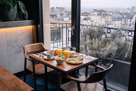 Terrass'' Hotel