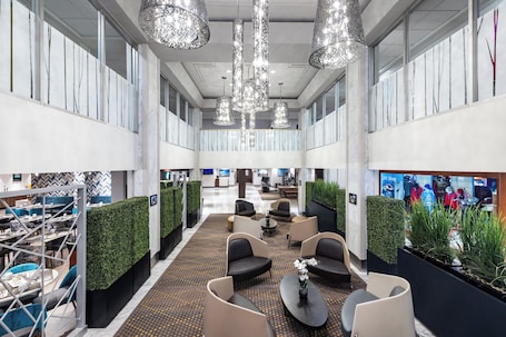 Holiday Inn Toronto Downtown Centre by IHG