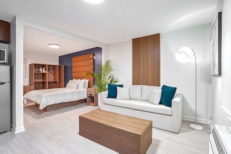 Redamo Suites