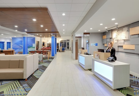 Holiday Inn Express & Suites Dallas NW HWY - Love Field by IHG
